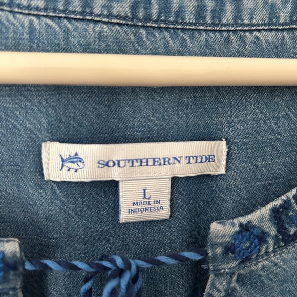 NWOT Southern Tide Chambray Denim Blue Peasant Blouse - Large - Picture 11 of 12